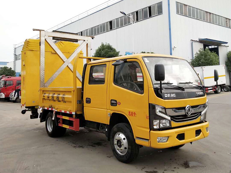 （藍(lán)牌）東風(fēng)D6型防撞緩沖車(chē)