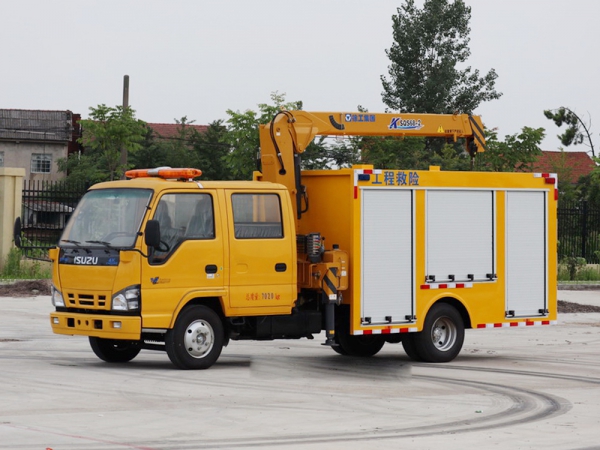 五十鈴帶吊工程救險(xiǎn)車(chē)